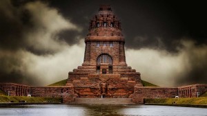 Das Völkerschlachtdenkmal ist eine Sehenswürdigkeit in der Nähe von Leipzig