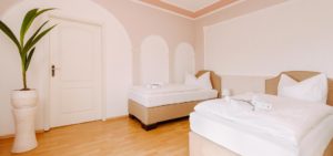 Schlafzimmer Nummer 3 von unserer Ferienwohnung für 6 Personen in der Pension Seenah im schönen Leipziger Neuseenland